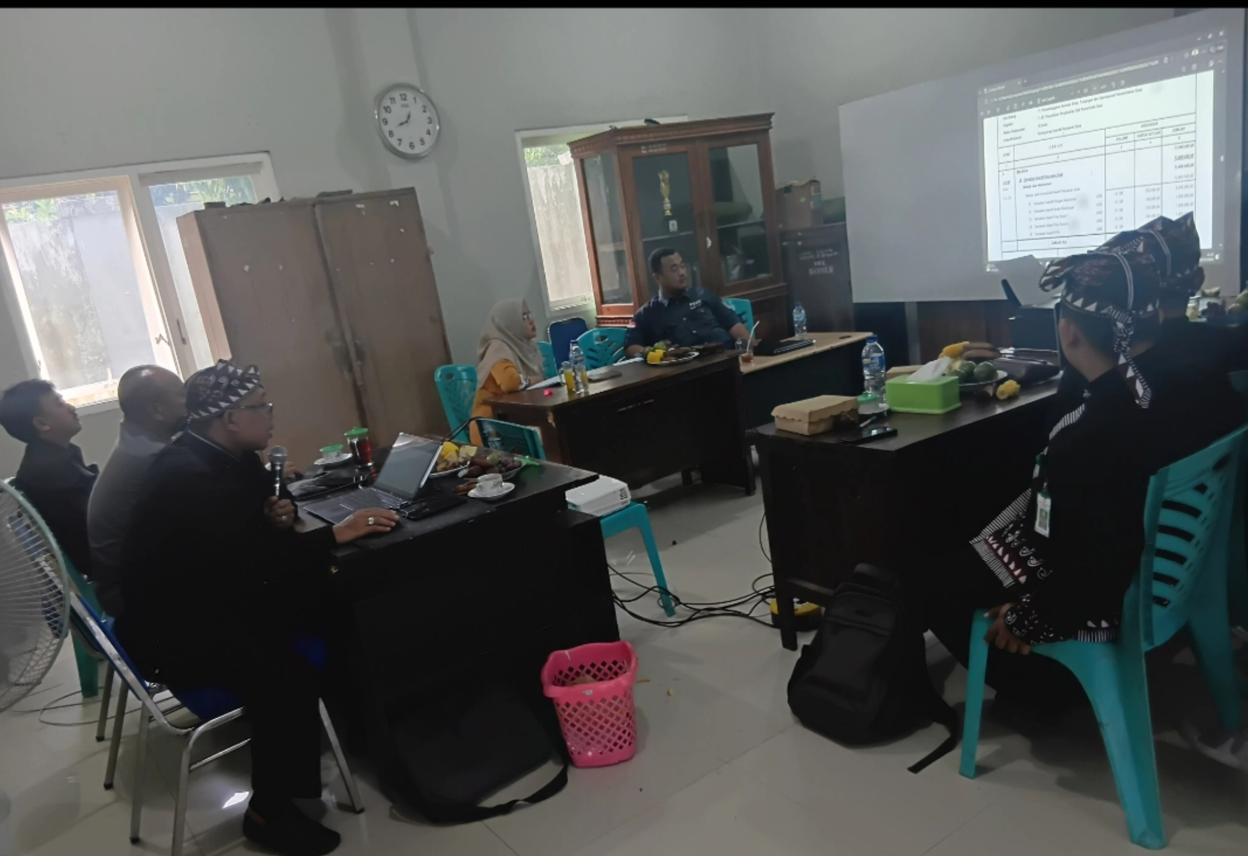 Rapat evaluasi raperdes desa sumodikaran kec dander untuk Rjpmd 2026