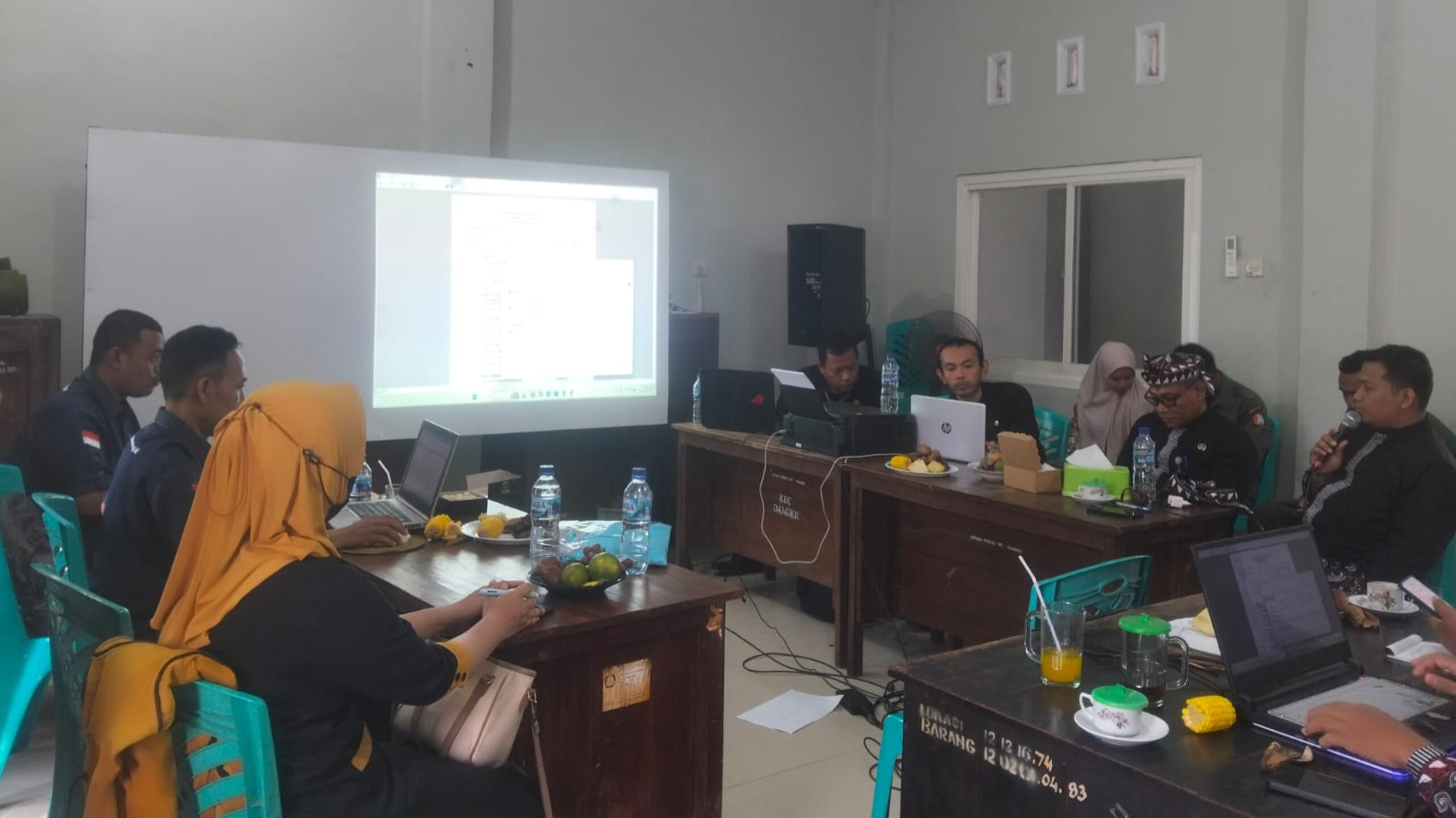Rapat evaluasi Raperdes Desa Ngablak  Kec. Dander untuk RJPMD 2026