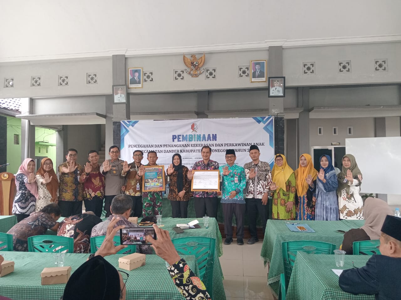 Pencegahan dan penanganan kekerasan dan perkawinan anak di Kecamatan Dander.